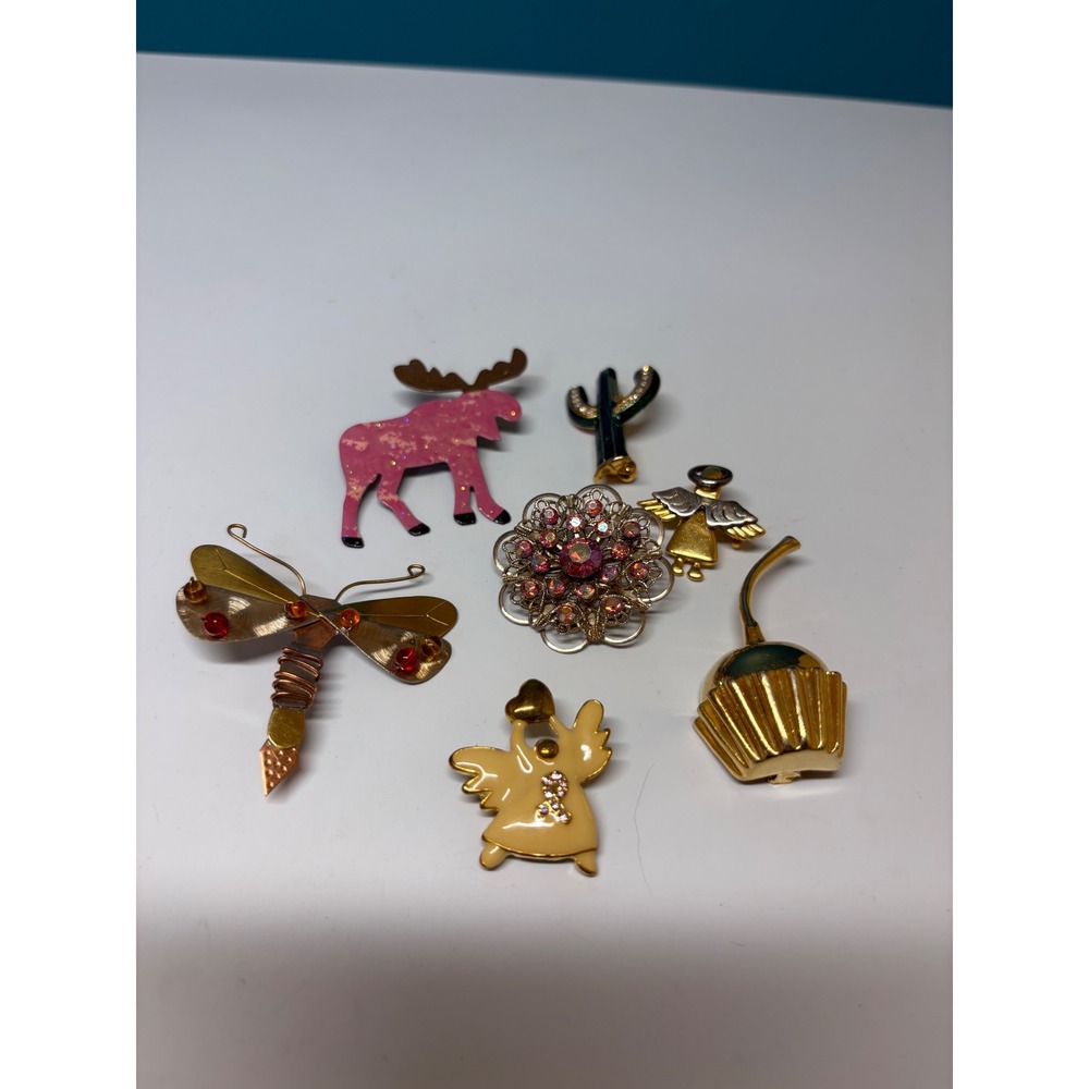Vintage Style Brooch Lot‎ 7pc Pink Moose Dragonfly Cactus Angel Cupcake